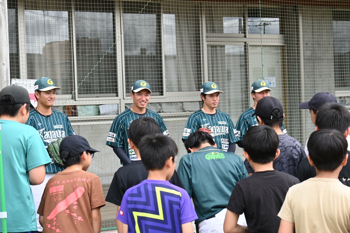 栗林小学校にて野球教室を開催